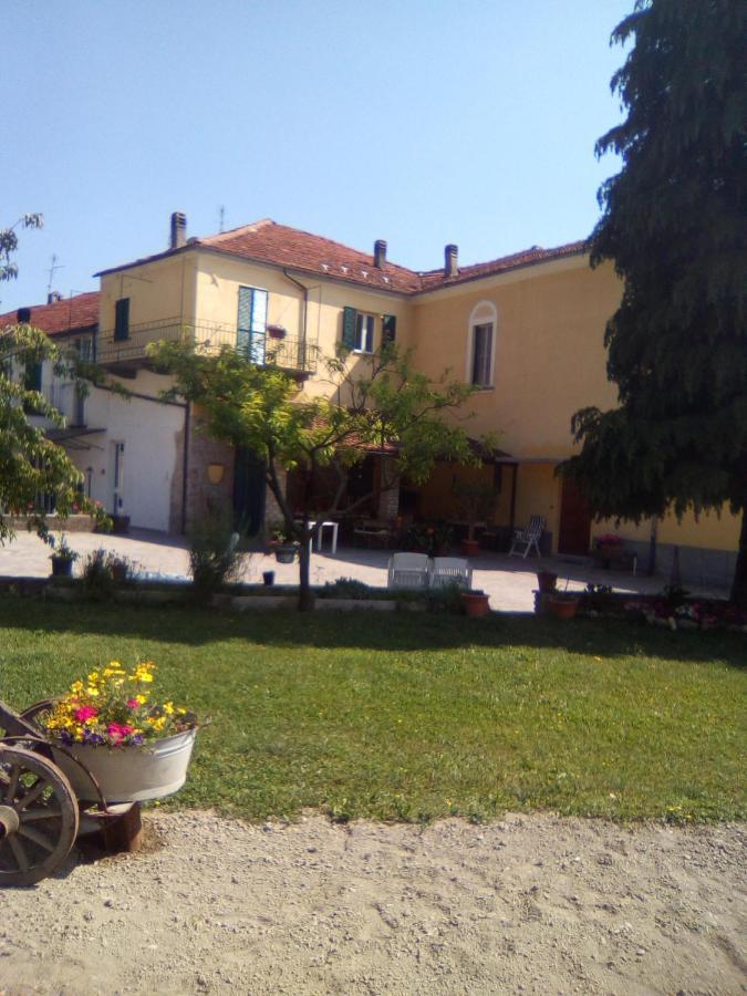 B & B Abbadia Monesiglio Екстериор снимка